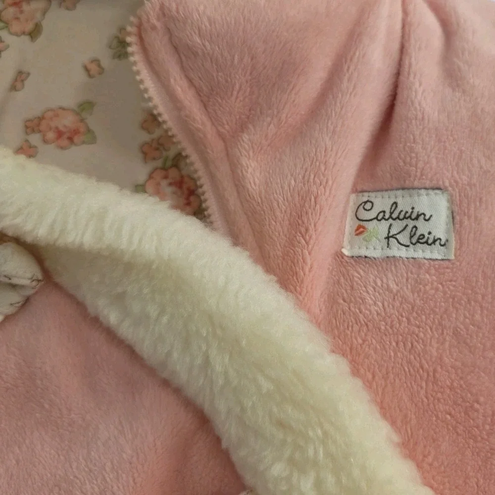Baby Girl CALVIN KLEIN Designer Winter Snowsuit Pink Flower 6-9 Months SOFT WARM